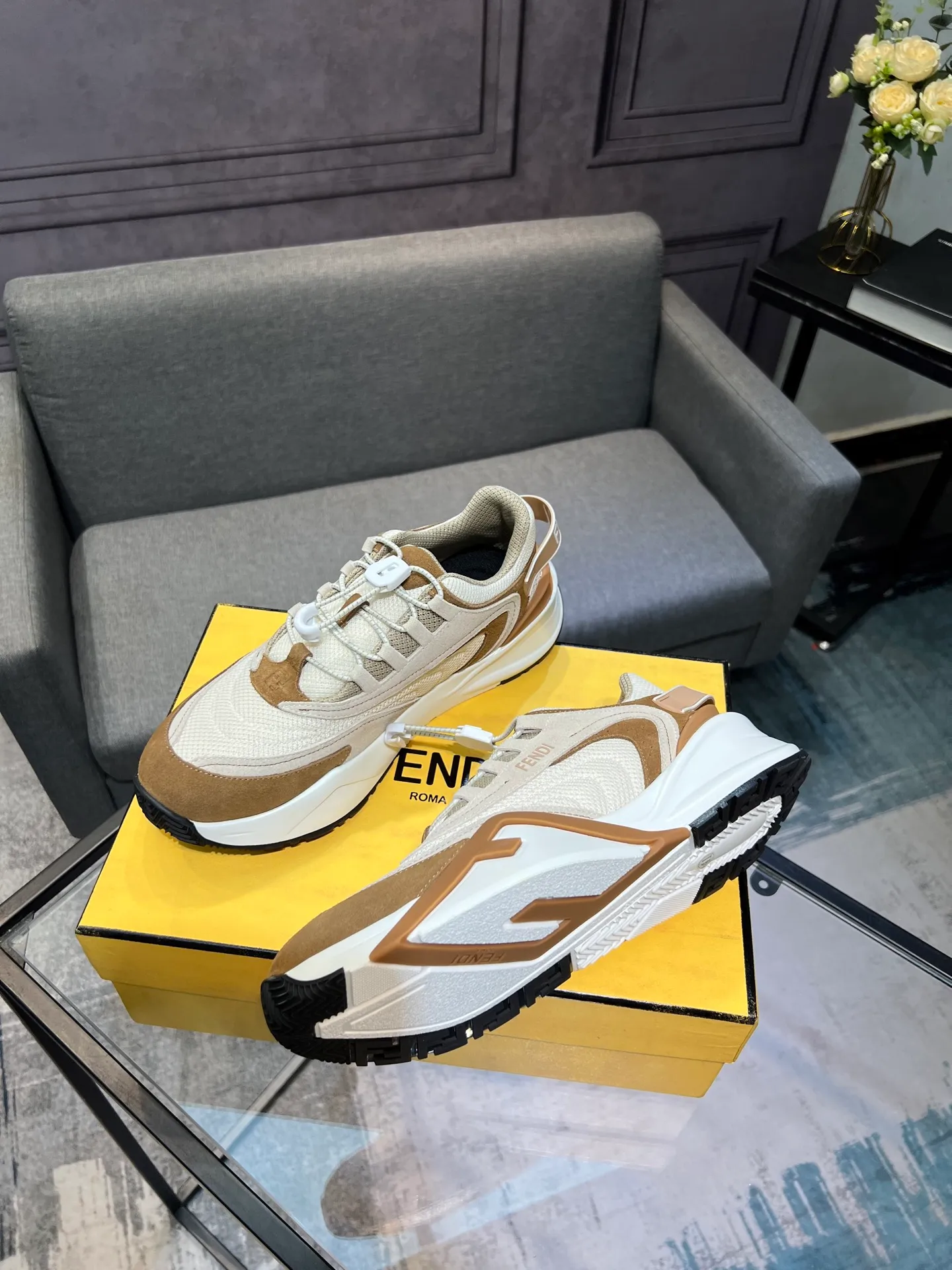 Men's shoes 💰580 FENDI men's fashion casual shoes 👟Hot sale🔥Official website 1:1 replica ⬆️Original quality - Original leather - Original breathable mesh lining Original outsole 1:1 replica, code number 38-44 (45-46 customized)